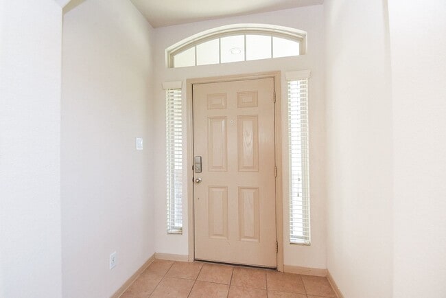 Photo - 2106 Harmon Crest Ct