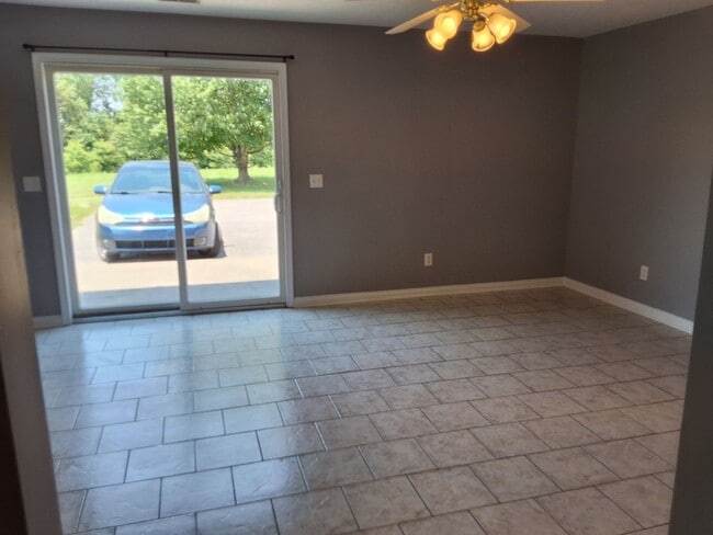 Photo - 179 Pointers Ct Unit 01