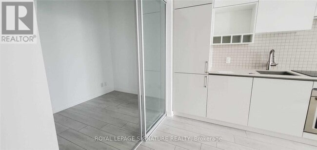 Photo - 950 Portage Pkwy Unit 4707