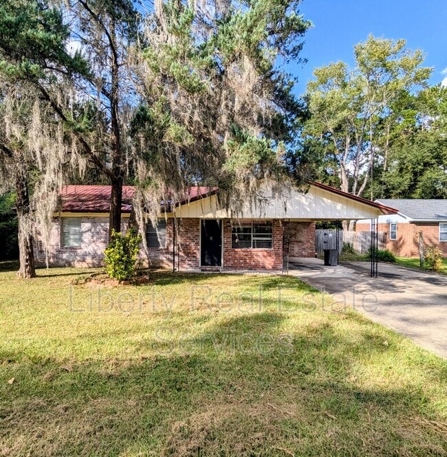 Building Photo - 820 Kelly Dr Rental