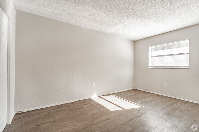 Photo - Raven at Park Place