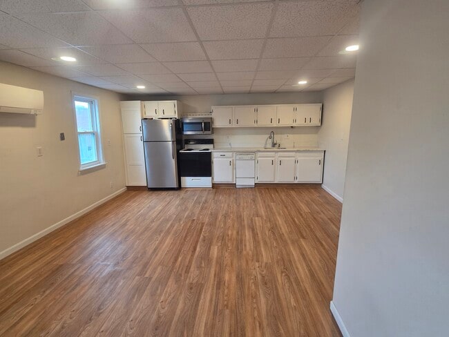 Photo - 1 Railroad Ave Unit Apt1 1st Floor