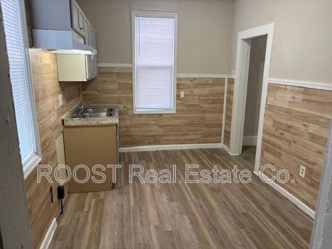 Photo - 15 Vernon Ave