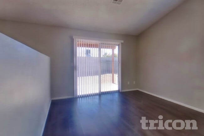 Photo - 1010 W Blackhawk Dr