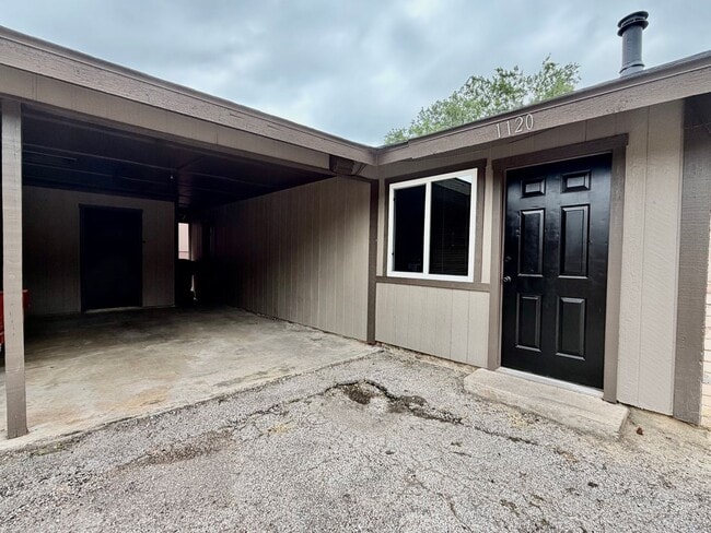 Photo - Immaculately Improved 2 Bedroom / 1 Bathroom Duplex & Immediately Available!