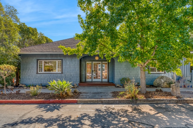 Building Photo - 336 E Islay St