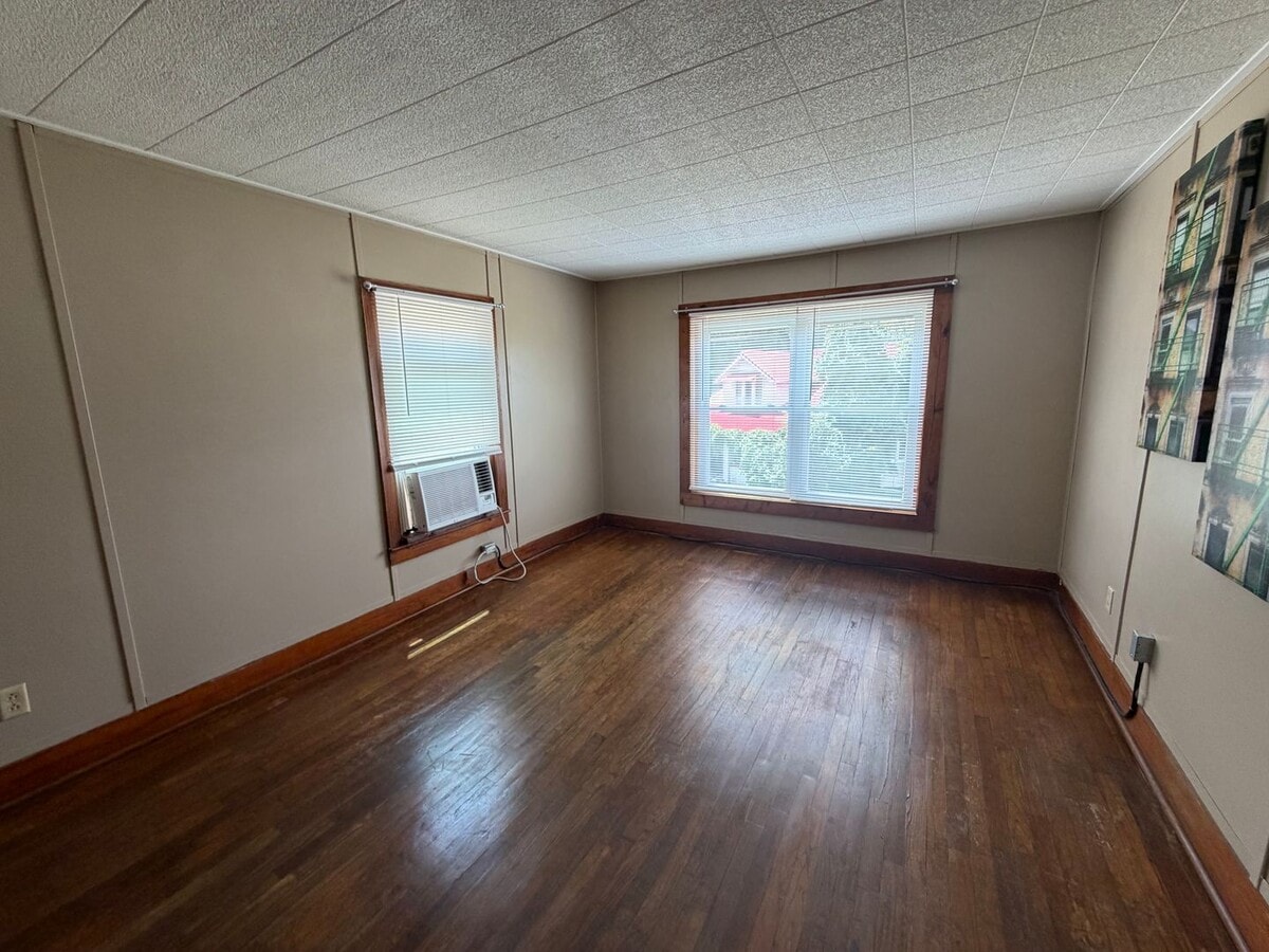 Photo - Downtown Cozy Apartment! Unit 3