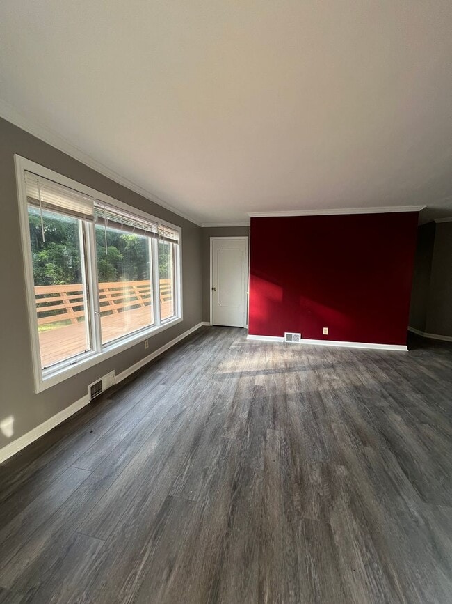 Photo - Private retreat in Cranberry offering 3 be...