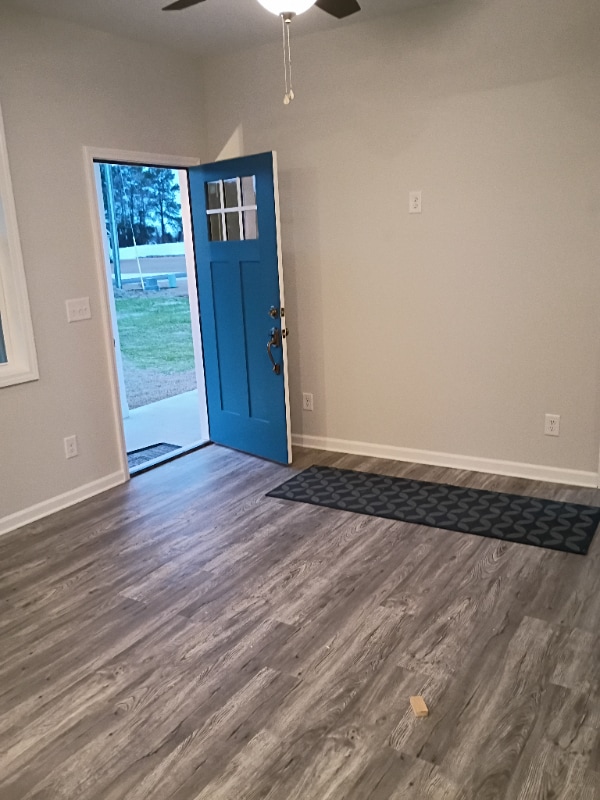 Photo - 121 Rose Lk Dr