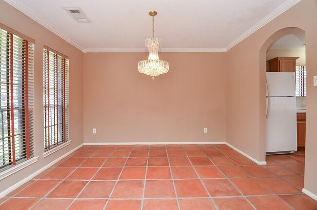 Photo - 17315 Kenton Crossing Ln