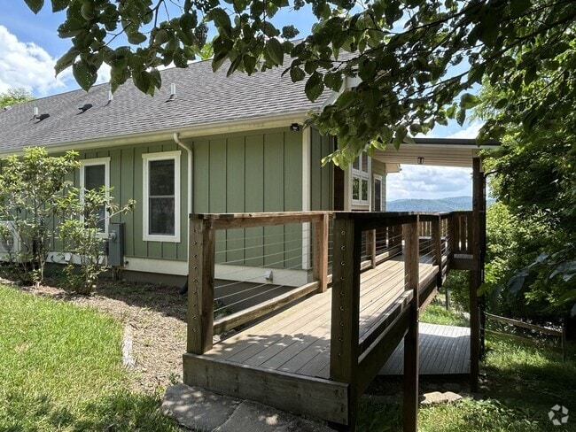 Building Photo - Just Beyond Downtown Boone with Amazing Mo... Rental