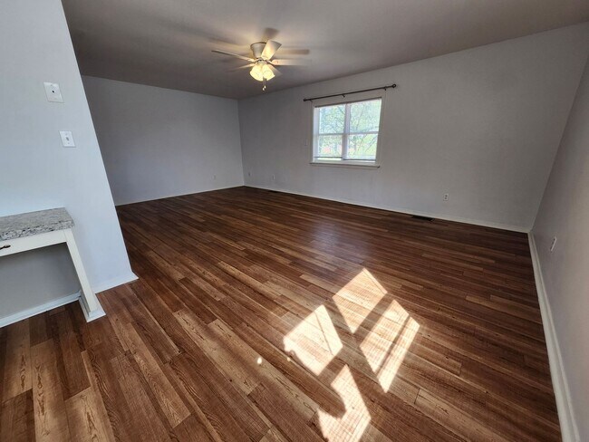 Photo - 900-902 West 16th St. Unit 900