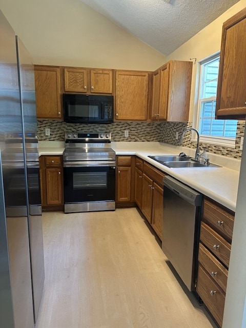 Photo - 8819 Percy Way