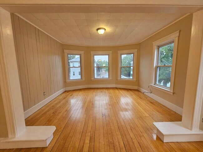 Photo - 120 Pilgrim Ave Unidad Second floor
