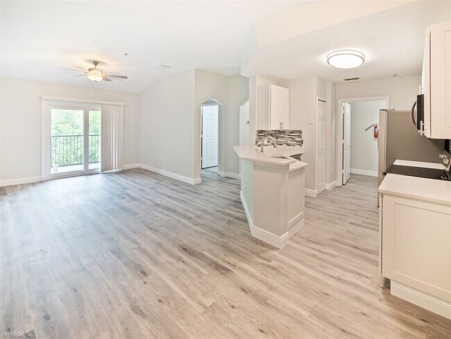 Photo - 1 br, 1 bath Condo - 6518 Swissco Drive 1234