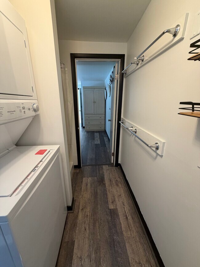 167 Howard Rd Unit 2