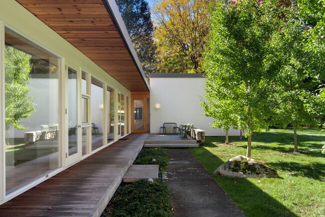 Photo - 431 Valley Rd