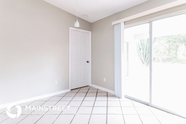 Photo - 1378 Burnley Ct