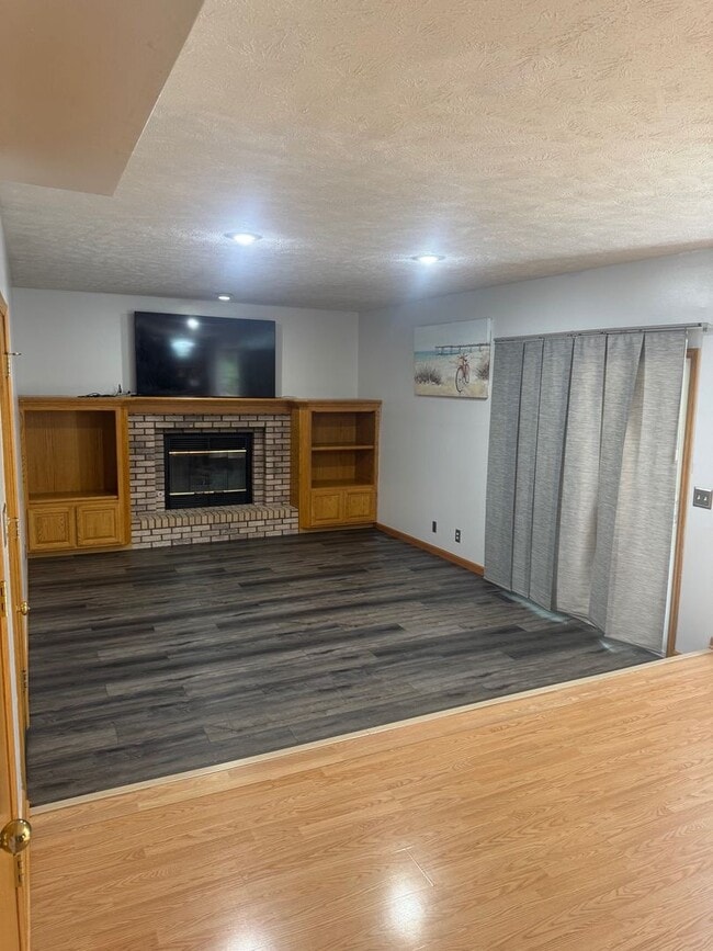 Photo - Spacious 4-Bed Lake Shore Two-Story with F...