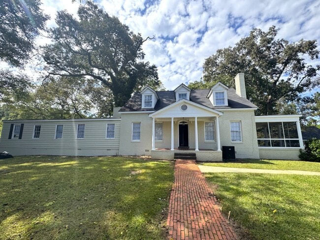 Building Photo - 1020 Cherry Hills Ct
