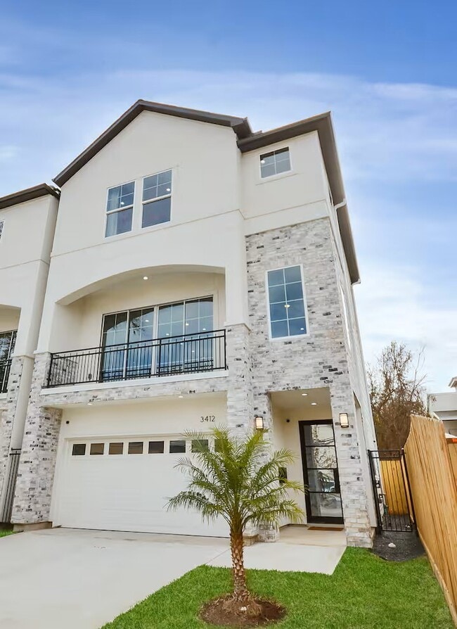 3412 Dixie Dr