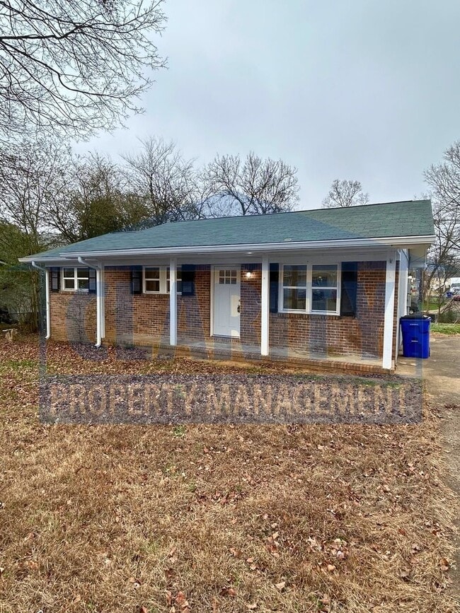 Building Photo - Three bedroom ranch-style home!