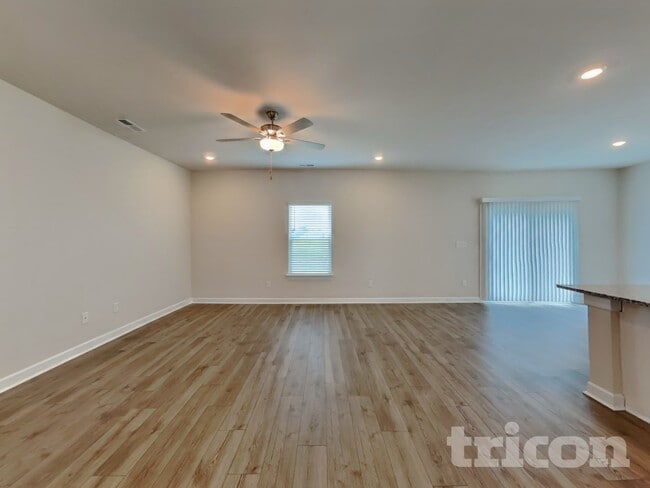 Photo - 3326 Quintana Dr