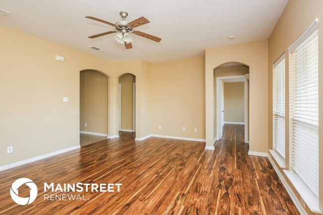 Photo - 237 Kennedy Ct