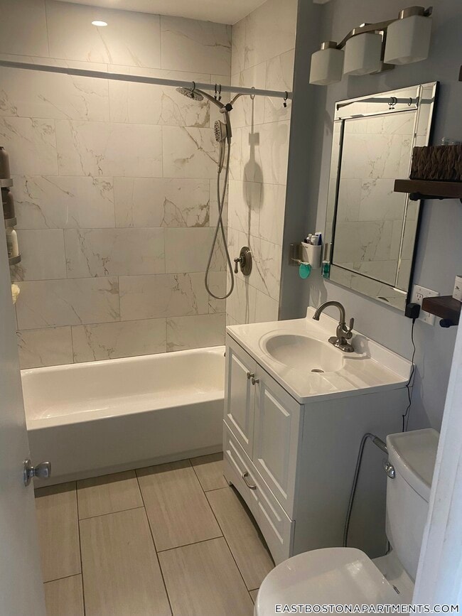 Photo - 150 Bremen St Unidad 1