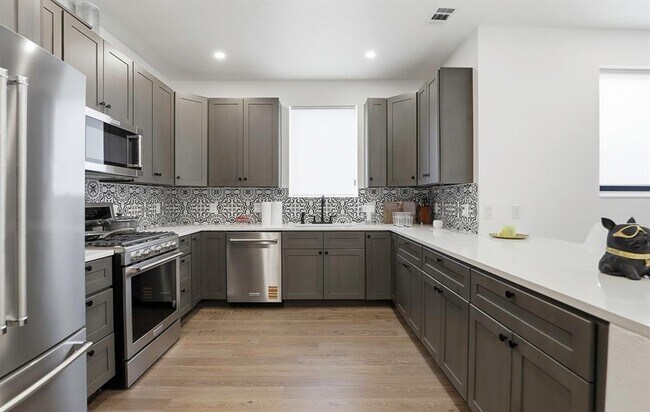 Photo - 1208 W Oltorf St Unidad A