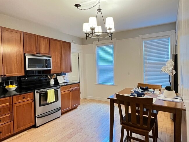 Photo - 128 Chestnut St Unit 1