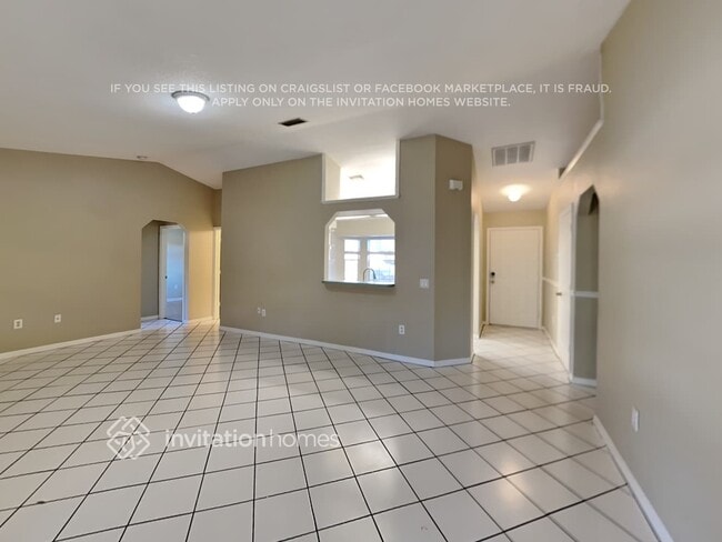 Photo - 3545 Junction St