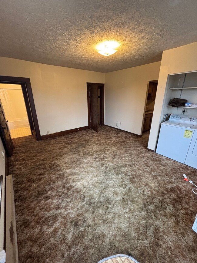 Photo - 44 W Front St Unit Apt B