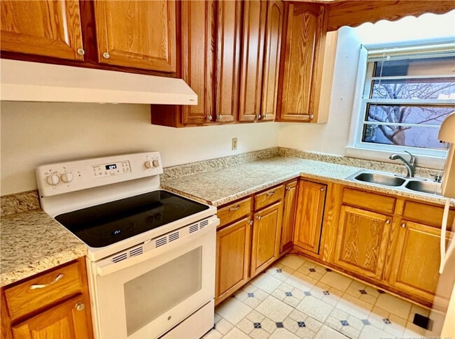 Photo - 5214 Rodwell Rd