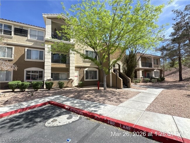 Building Photo - 2900 Sunridge Heights Pkwy Unit 1016