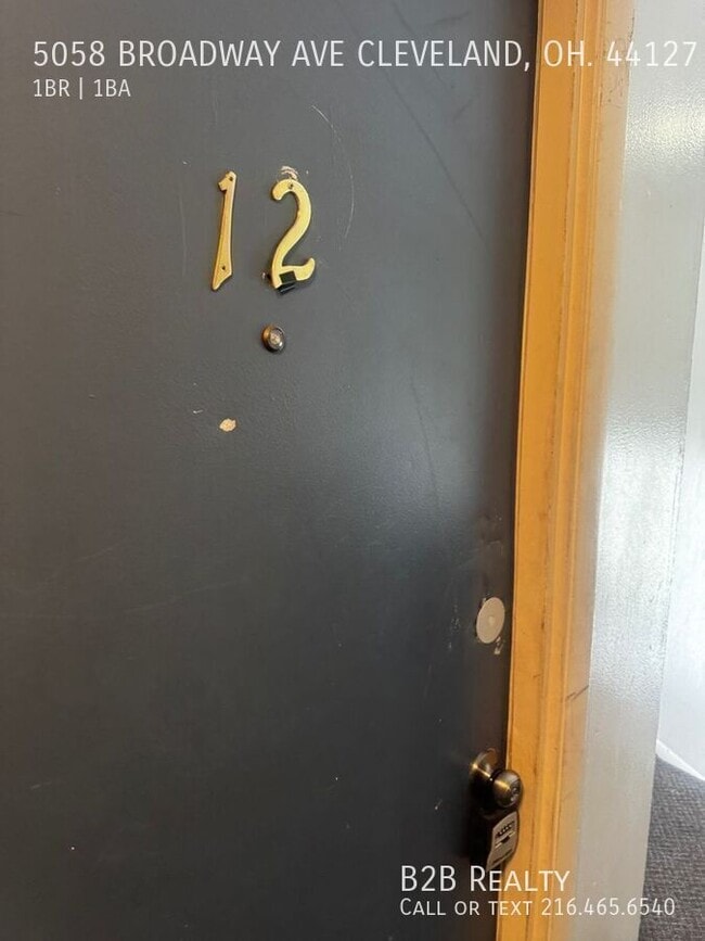 Photo - 5058 Broadway Ave Unit 12