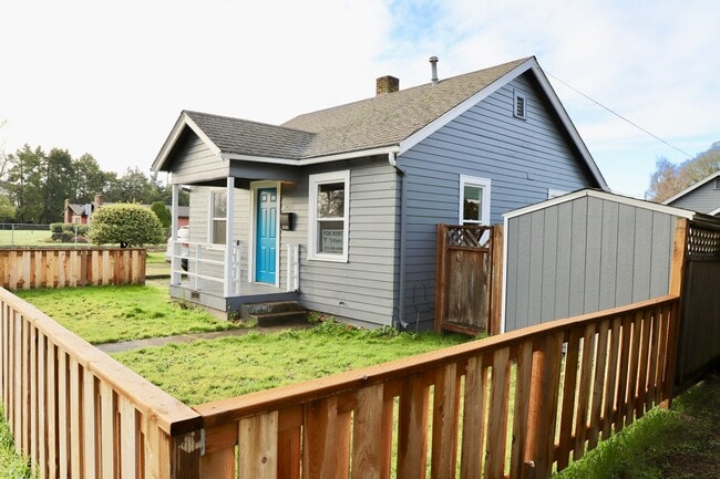 Photo - Recently Remodeled 3 bedroom 2 bath Home - Close to State Capitol - On BUS LINE