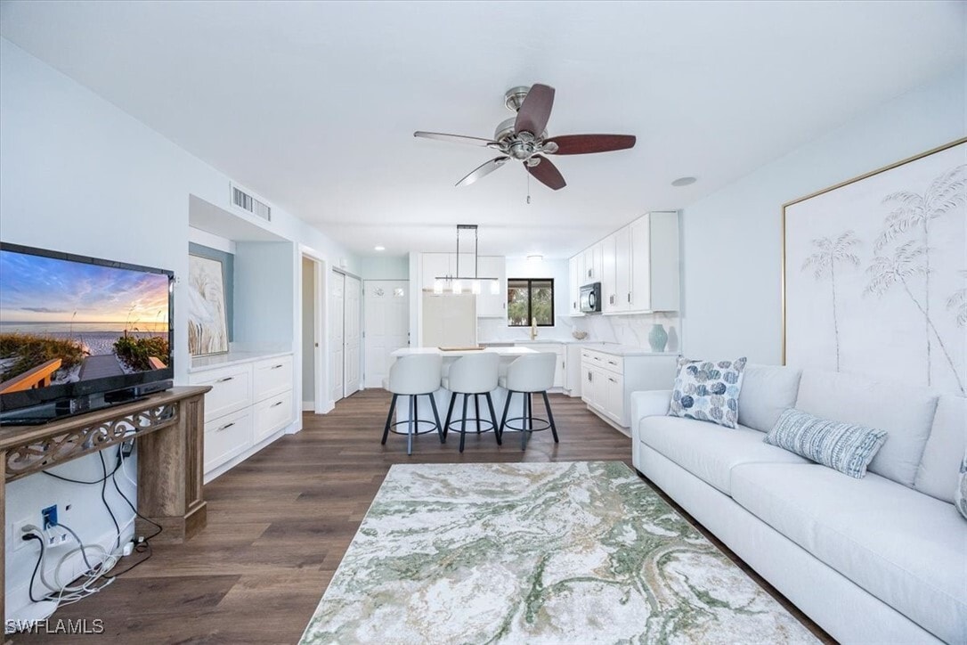 Photo - 746 Eagle Creek Dr Unit 203