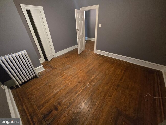 Photo - 5044 N Sydenham St