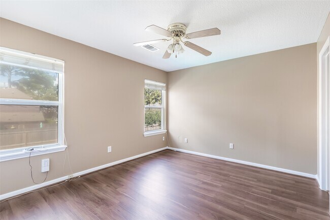 Photo - 16222 Rutley Cir