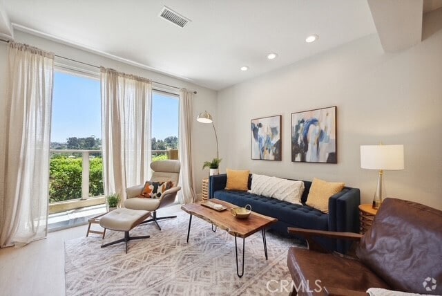Building Photo - 30902 Club House Dr Unit 22E