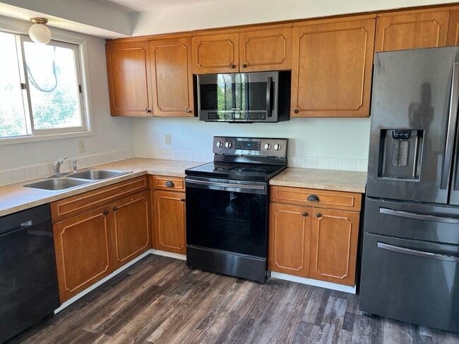 Photo - 375 NW North St