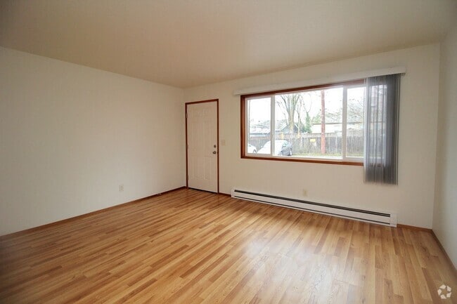 Building Photo - 7312-7334 N Lancaster Ave Rental