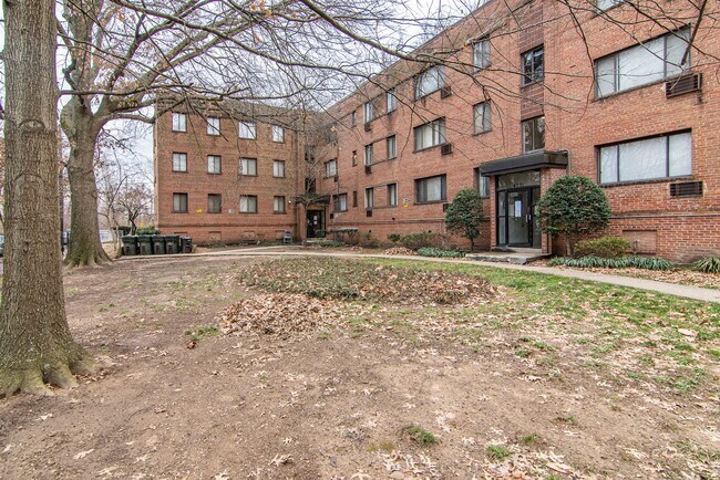 Photo - 4733 1st St SW Unit 301