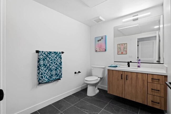 MODERNO Axis Luxury Living