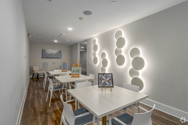 Overture Providence - Crear estudio - Overture Providence 55+ Active Adult Apartment Homes