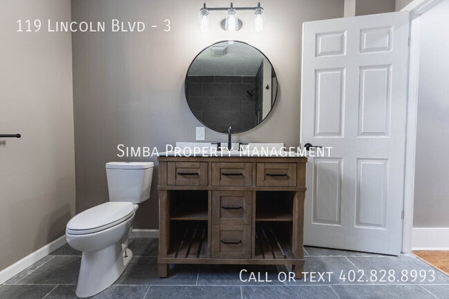 Building Photo - 119 Lincoln Blvd Unit 3