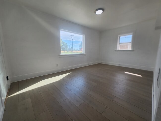 Photo - Rupert Fourplex Unit 1