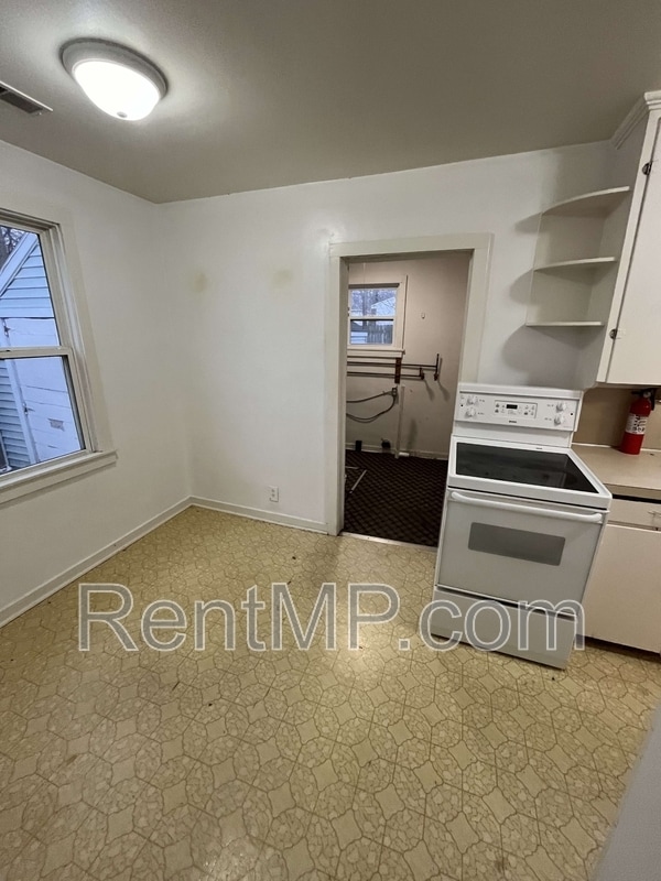 Photo - 808 E Lincoln St