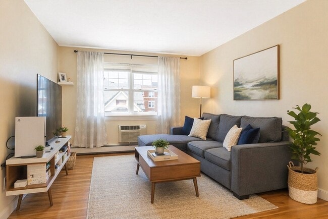 Photo - 30 Chester St Unit 13